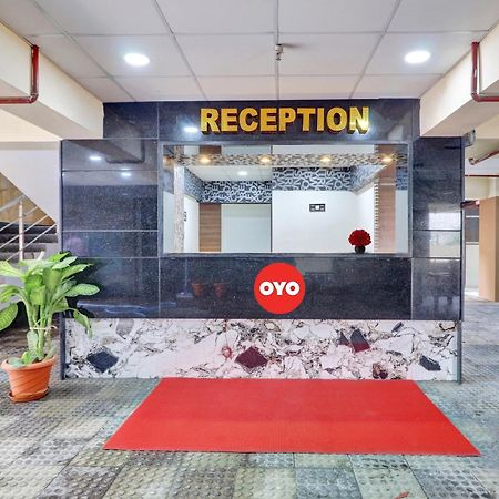 OYO 70144 Heavens Inn Haiderabad Buitenkant foto