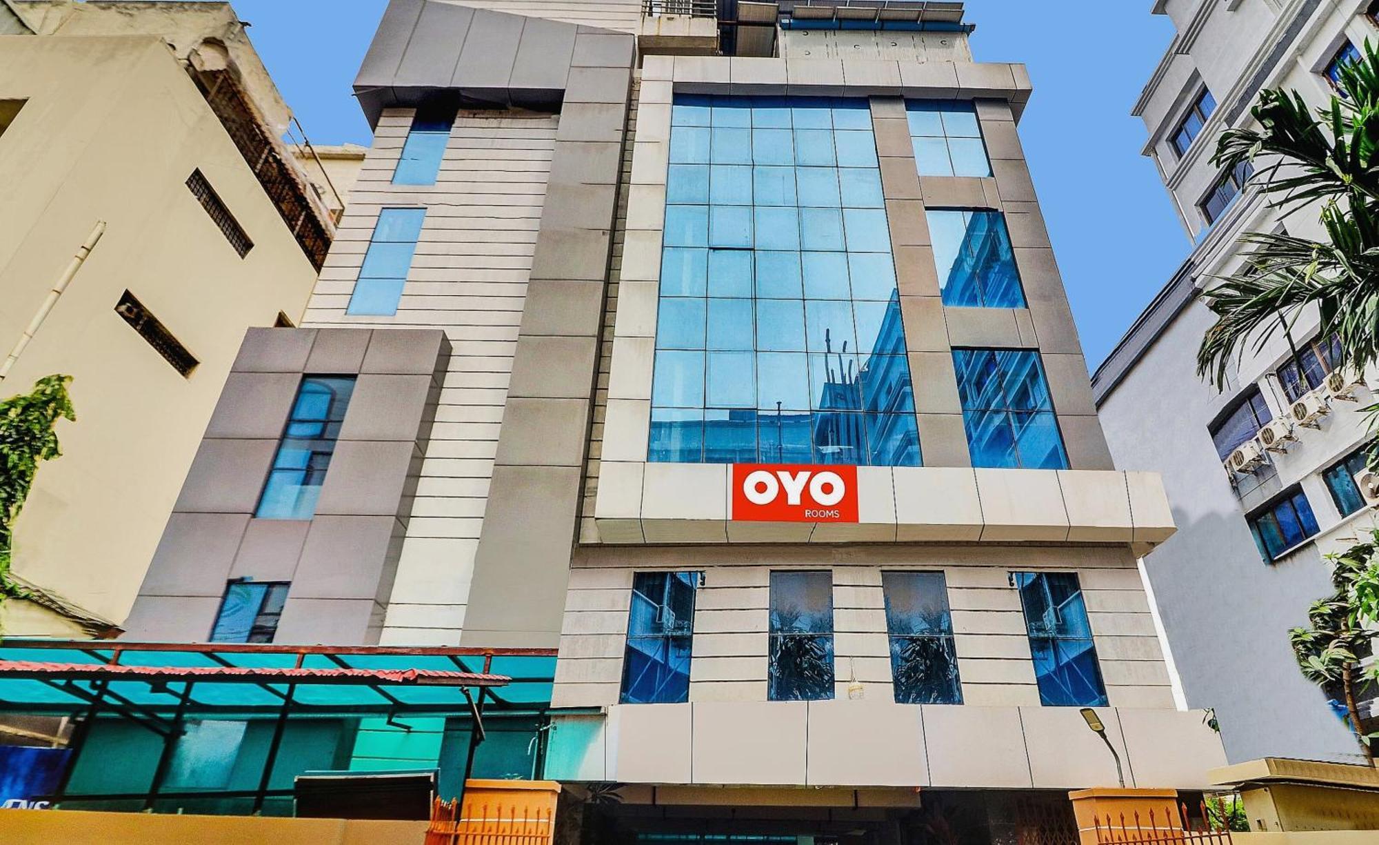OYO 70144 Heavens Inn Haiderabad Buitenkant foto